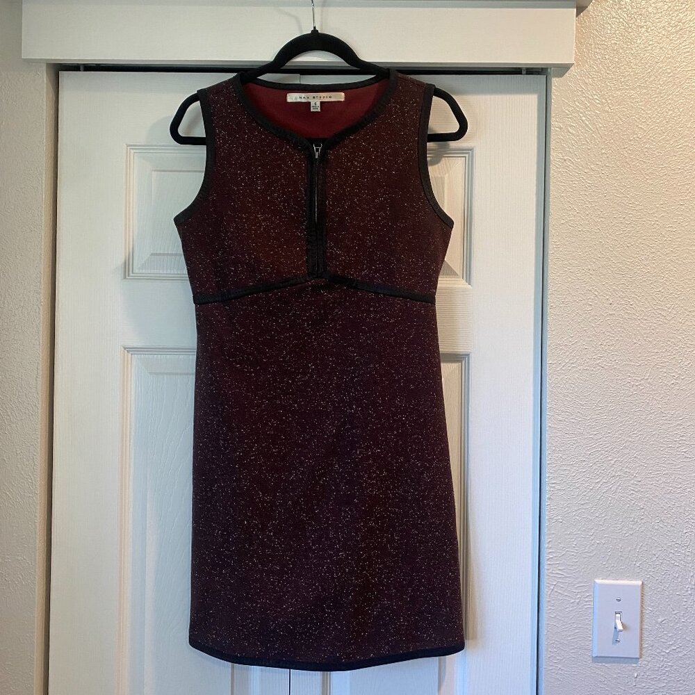 Max Studio, Size Small Fitted mini dress
